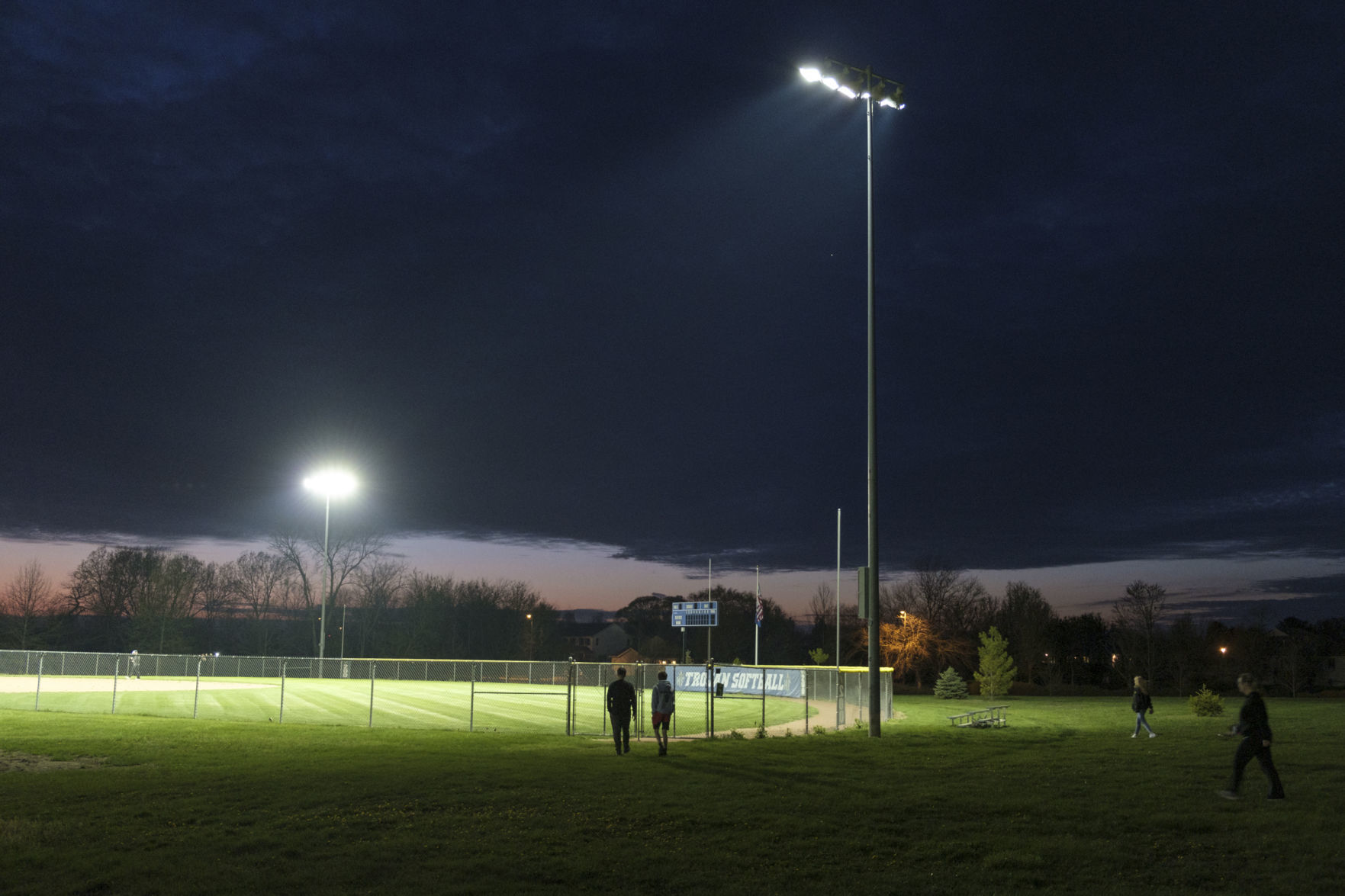 MFHS-diamond-lights-041220-3.jpg